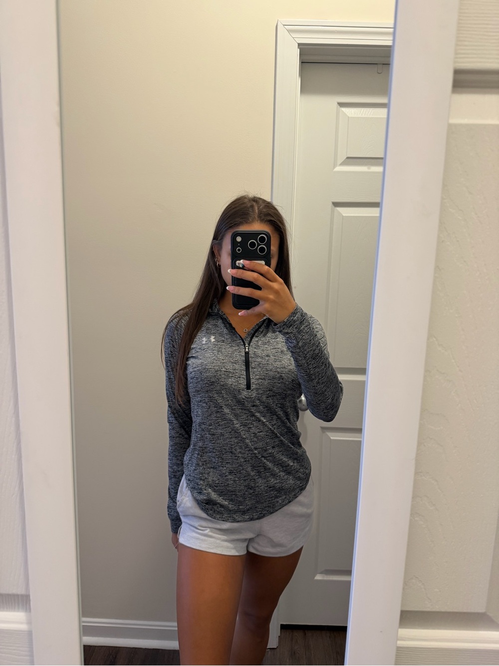 Under Armor Women's Black Heather Quarter-Zip Pullover